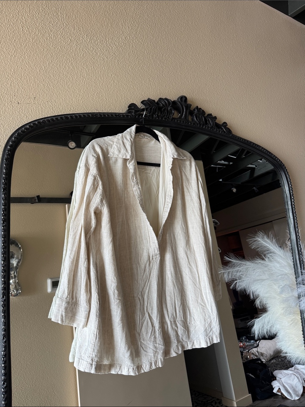 SOLAI White Women's Jumpsuit - Lightweight Button-Front